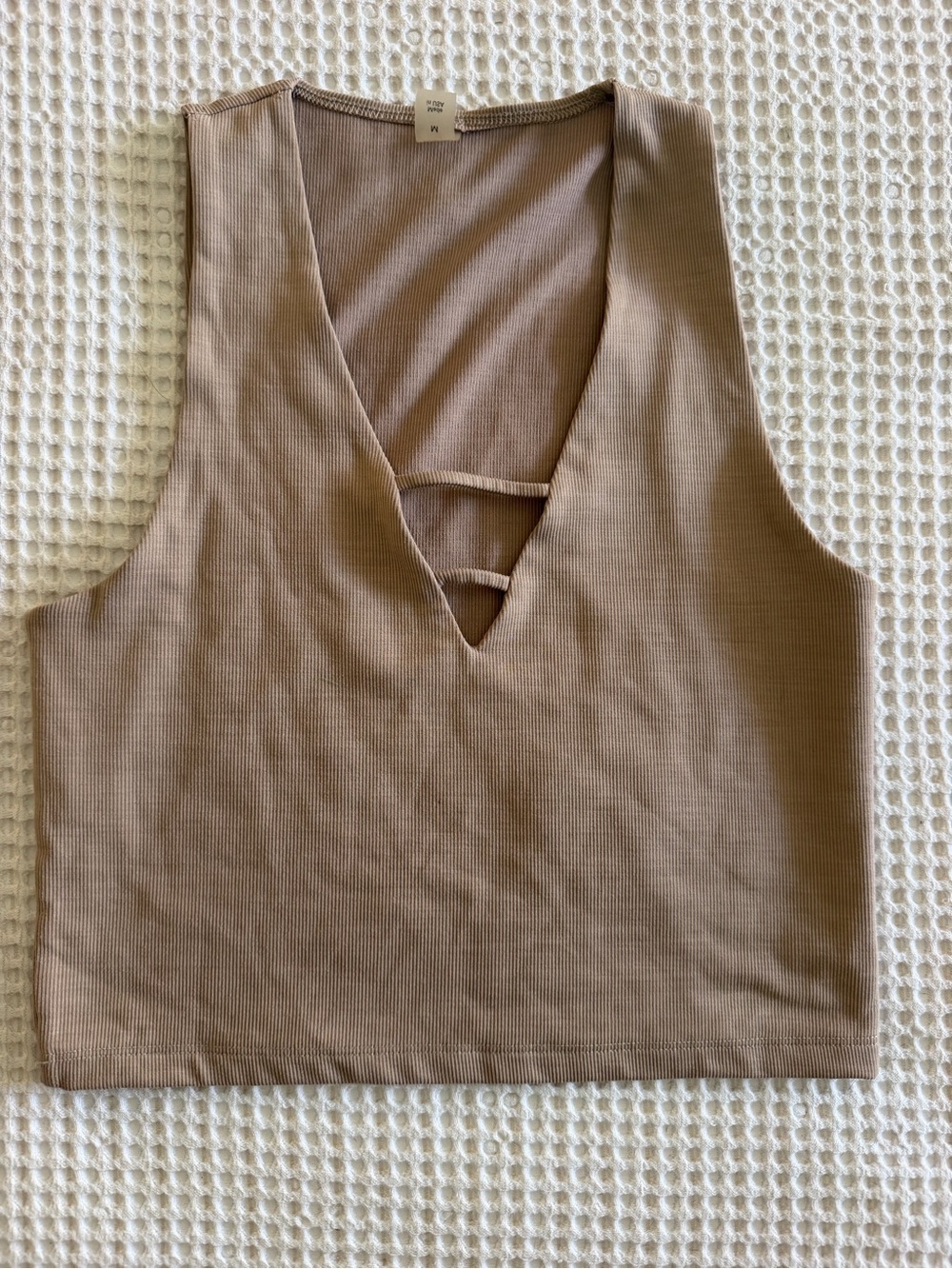 Beyond Yoga Ribbed V-Neck Cropped Tank in Taupe Brown